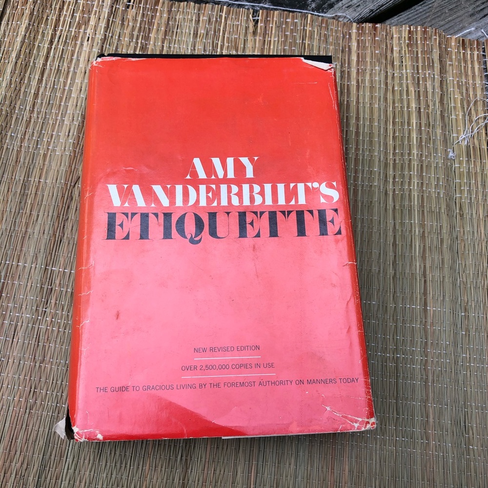 Amy Vanderbilt's Etiquette Gracious Living Book 1972